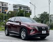 1 Huyndai Tucson 2.0 Tiêu chuẩn sx 2022 chạy 1v km. Xe còn như mới.