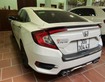 2 Bán  Honda Civic RS đăng ký tháng 4/2020  mới hết bảo hành được 4 tháng .