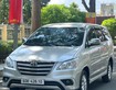 2 Cần bán Toyota Innova E 2014
