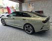 KIA K5 bản Prenium - full options luôn.