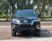 Chính chủ bán xe Toyota Fortuner 4x4 máy xăng sản xuất 2019 nhập khẩu.