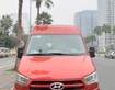 1 Chính chủ bán xe HuynDai SoLaTi, Limousine, 10 chỗ ngồi cả lái, đời 2017 màu đỏ