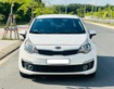 Bán xe Kia Rio 2017 1.4 AT Sedan, màu trắng.