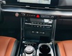 11 Bán xe Kia Carnival 2023 Signature 2.2D dầu, màu trắng.