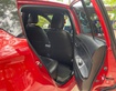 4 Gia đình cần bán chiếc xe ô tô Toyota Yarit 1.3 G sx 2015 màu đỏ
