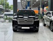 Bán Toyota Land Cruiser LC300 màu đen, Nội thất kem, sản xuất 2024.