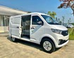 2 Xe Van đi trong phố Thaco TF420 chở 2 người