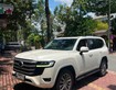 2 Land Cruiser LC300 sản xuất 2021. Giá chỉ loanh quanh 4 đồng.