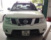 Nissan Navara trắng 2013