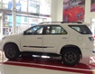 3 Toyota Fortuner TRD Màu trắng