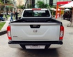 7 Nissan navara np 300 nhập khẩu hiện đại, mạnh mẽ, giao xe ngay