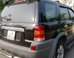 1 Xe Ford escape 2.0