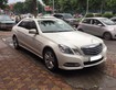 1 Việt Nhật Auto bán xe Mercedes   Benz E250 màu trắng, nội thất da cao cấp, sản xuất cuối 2012.