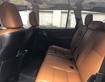6 Gia đình cần bán xe Toyota Innova 2.0E, model 2018, màu Bạc