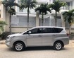 1 Gia đình cần bán xe Toyota Innova 2.0E, model 2018, màu Bạc