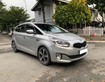 4 Cần bán xe Rondo 2017, số tự động, máy dầu, màu bạc.