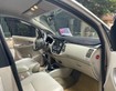 1 Tôi cần bán chiếc xe ô tô Toyota Innova 2.0E màu ghi vàng sx 2016