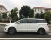 Cần bán Kia Sedona 2017, số tự động, máy dầu, bản tiêu chuẩn DAT, màu trắng