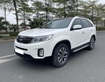 Gia đình bán Kia Sorento 2017, số tự động, máy dầu, Full DATH, màu trắng tinh khôi.