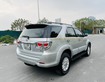 4 Cần bán Fortuner máy xăng 2 cầu 2013