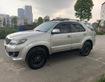 2 Bán xe hãng Toyota Đi được 10000 km, bốn lốp đã thay còn rất mới,