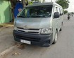 Toyota hiace 6 chỗ máy dầu