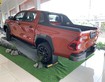 Bán hilux 2.8at 4x4 màu cam giao ngay