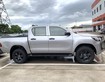 Bán toyota hilux 2.4 mt 4x2 giao ngay