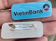 Làm huy hiệu cào áo theo yêu cầu 