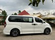 Hyundai Starex H1 Limousine 7 chỗ 2013 số tự động, máy xăng 2.4 đã trang bị nội thất...