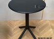 Bàn cafe nhựa tròn 60 cm 4 chân màu trắng đen hiện đại TE1548 06S Nội thất Capta...
