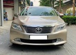 Bán xe Toyota Camry 2.0E 2014, số tự động, màu vàng cát. 