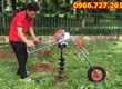 Máy khoan đào đất có khung bánh xe đẩy tay Mitsubishi 
