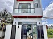 Nhà phố hiện đại   Mt đường rộng   Giá chỉ 2 tỷ 4 