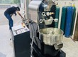 Từ A đến Z: So sánh máy rang lồng và máy rang giường khí 