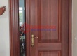 Cửa thép mẹ bồng con 