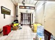 Nhà dân xây 45M 4T phân lô 30M ra phố Hoàng Hoa Thám ô tô đỗ cửa nở...