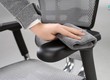 Bao lâu nên vệ sinh ghế lưới để luôn sạch và bền 