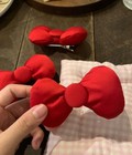 7 Lý Do Kẹp Tóc Nơ Đỏ Chính Là Phụ Kiện  Gây Thương Nhớ . 