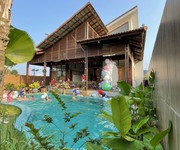 Cho thuê biệt thự hồ bơi sân vườn Quận Ngũ Hành Sơn, Đà Nẵng, ngay bãi tắm Non Nước