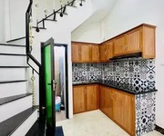 Nhỉnh 2 tỷ có nhà đẹp phố nam dư, dt 22mx5 tầng.lh 0971834616