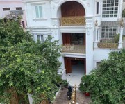 Bán căn nhà 4 tầng mặt phố Việt Hưng - 120m2 - Hướng Đông Bắc - 4 tầng có hầm - LH: 0913 296 825. Bán căn nhà 4 tầng mặt phố Việt Hưng - 120m2 - Hướng Đông Bắc - 4 tầng có hầm - LH: 0913 296 825.