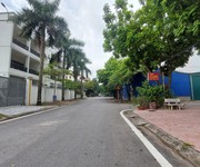 2 Phân lô phố lâm hạ, dt130m , mặt tiền 5m, lô góc, khu vip quận long biên.