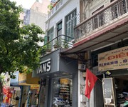 Cần bán nhà mặt phố Hàng Bông