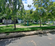 4 Bán biệt thự view công viên phường tân phong. quận 7. 12x14m. 4 tầng. 34 tỷ