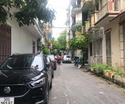 1 KĐT Đại Kim tại ngã 3 siêu đẹp 55m2 MT5m 5T 10 tỷ. Lh Khánh Trần 0972858666.