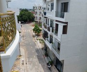 985 Đất ngộp cần bán gấp