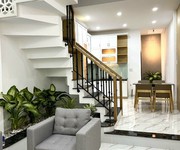 4 Bán nhà Lê Văn Sỹ - Quận 3, 60m2, 3 lầu, 4PN giá chỉ 9 Tỷ 4 còn TL