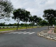 2 Cần bán đất nền đã có sổ ở vành đai 4 Bến Lức Long An