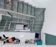 4 Bán căn hộ dv mặt tiền hoàng diệu  cách quấn 1, 2 đúng 70 m  dt 210 m đúc 5 tấm thu nhập 40 triêu